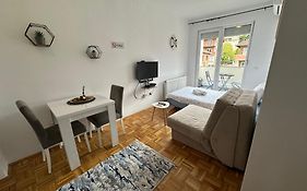 Apartment Guri